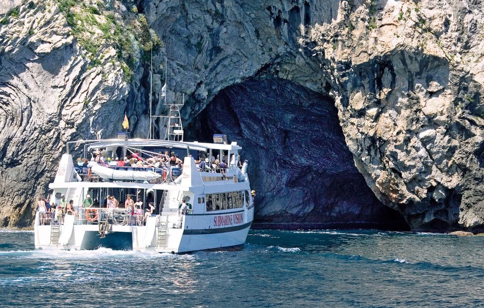 Alcudia: Boat Trip to Coll Baix - On-board vibe: snacks, drinks, and how crowded it gets