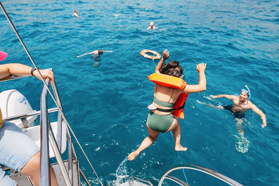 Costa Adeje: Whale Watching Catamaran Tour with Drinks - Sailing Views Along Tenerife’s Southwest Coast