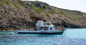 El Arenal, Mallorca: Bay of Palma Boat Tour with Snorkeling - Your onboard setup: lounge time, showers, and the little things that matter