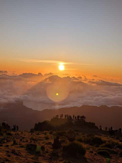 From Funchal: Pico Arieiro Sunrise with Optional Breakfast - Pico do Arieiro Sunrise at ~1,800m: What the morning is really like