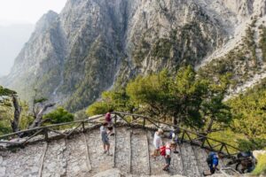 From Rethymno: Samaria Gorge Full-Day Trek, Pickup & Guide - The Drive to Omalos: Breakfast and Mountain Road Reality