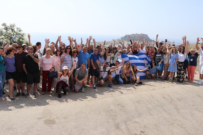 From Rhodes: Easy Morning Transfer to Lindos & 4 Hours Free Time - Arrival at the Lindos Viewpoint: A Photo Stop Worth the Tiny Time