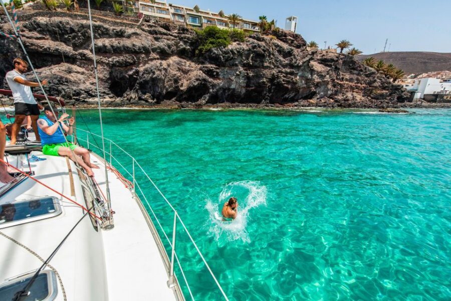 Fuerteventura: Sailing with Snorkeling and Dolphin Watching - Key things I’d circle on your booking