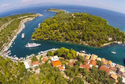Full-Day Boat Tour of Paxos Antipaxos Blue Caves from Corfu - Antipaxos Swimming at Mesovrika/Paradise Beach: Your One Big Water Break
