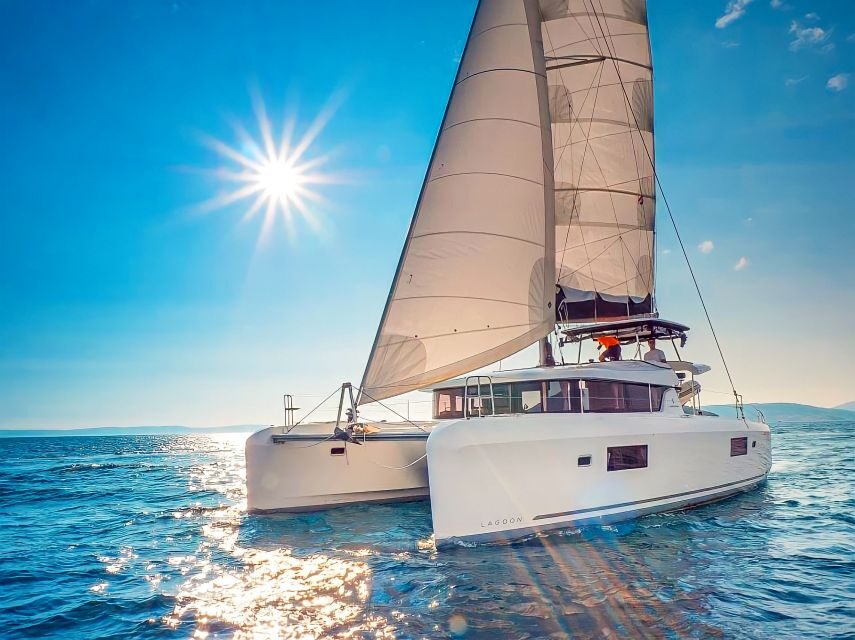 Funchal Bay: Dolphin & Whale Watch Luxury Catamaran Cruise - Atlantic Pearl departure: what the first hour feels like