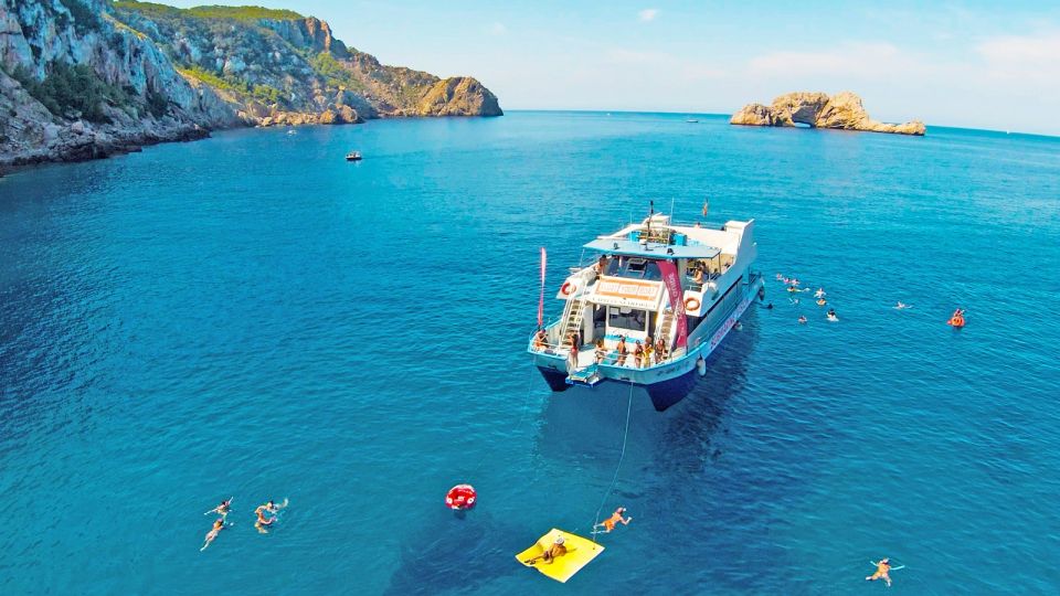 Ibiza: Cala Salada & North Cruise with Drinks & Snorkeling - Getting to Float Your Boat and Checking In Like a Pro