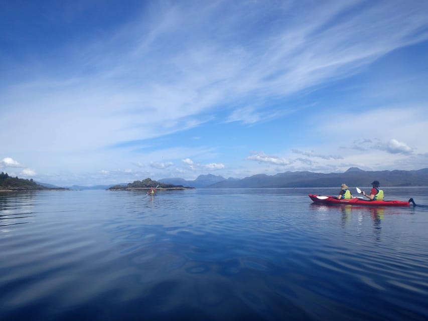 Isle of Skye : Taste of Scotland Kayak Tour - Snack break on a secluded bay: the payoff moment