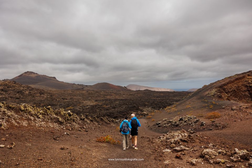 Lanzarote: Hike Across Timanfaya's Volcanic Landscapes - What to bring (and what to leave in the drawer)