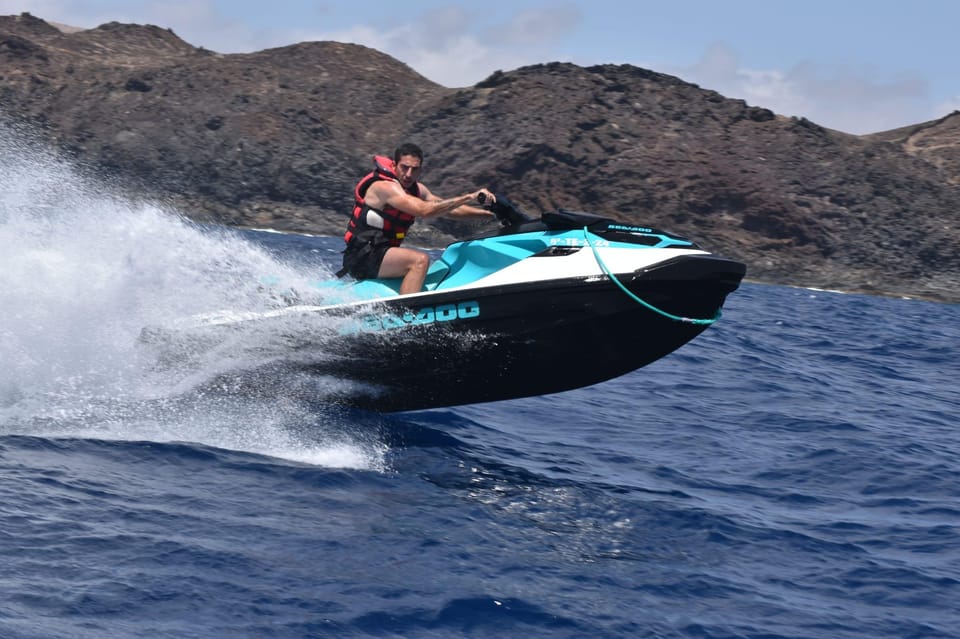 Lanzarote: Jet Ski Tour - What the Coast Looks Like Up Close: Beaches, Rocks, and That Volcanic Texture