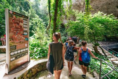 Mallorca: Caves of Drach Day Trip & Optional Caves of Hams - Manacor Pearl Factory: What You Learn vs. What You Buy