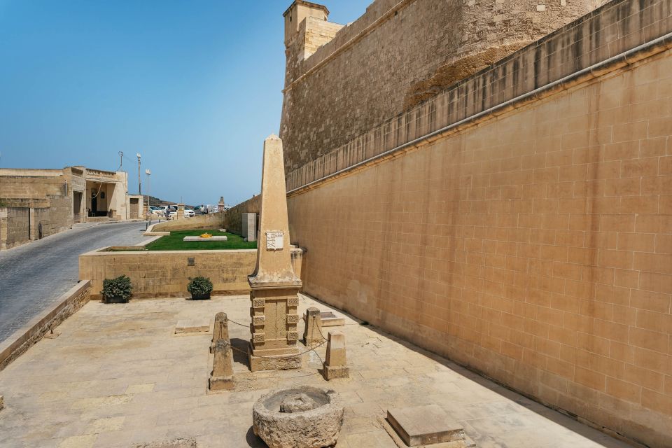 Malta: Gozo & Comino Islands, Blue Lagoon & Seacaves Tour - Gozo free time (about 3 hours): Victoria or Ramla Bay