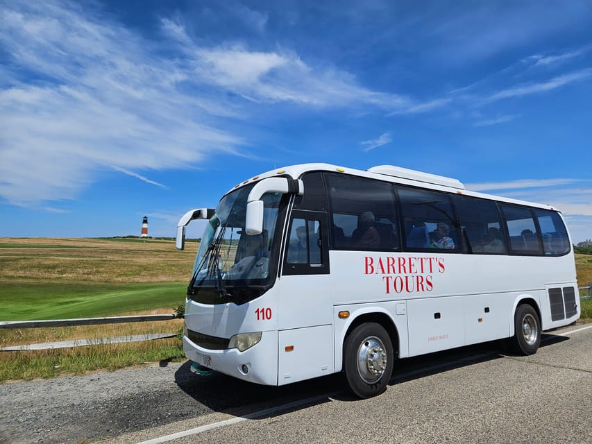 Nantucket: Historical Landmarks Sightseeing Bus Tour - Guide Commentary on Quaker Nantucket: The Story Behind the Sights