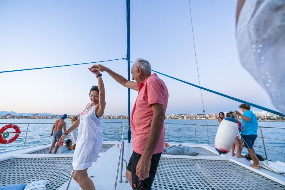 Palma: Catamaran Cruise with Swimming and Snorkelling - Palma Bay sailing to Cap Enderrocat: the easy way to enjoy Mallorca’s water