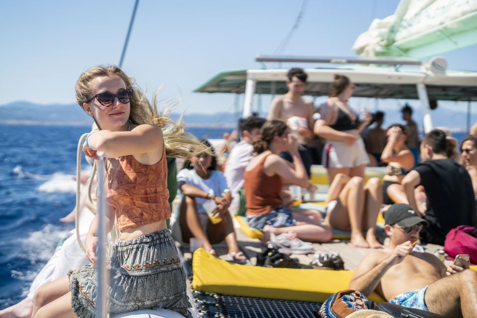 Palma de Mallorca: 5-Hour Catamaran Cruise with Lunch & Swim - Timing Choices: 10 AM vs 3:30 PM and the Sunset Factor