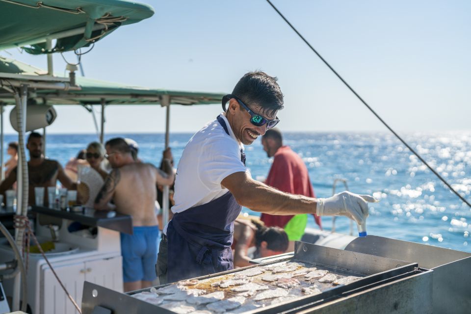 Palma de Mallorca: 5-Hour Catamaran Cruise with Lunch & Swim - Drinks, Music, and the On-Board Mood