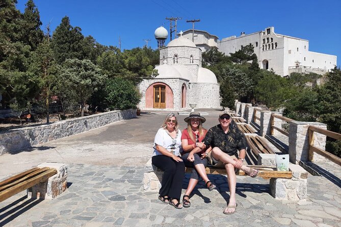 Private Classic Santorini Panorama: Visit the most popular destinations! - Megalochori: Traditional Village Vibes Without the Same Crush