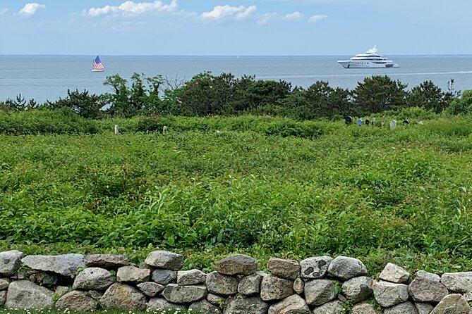 Private, Guided Sightseeing Tour of Marthas Vineyard Island(3hrs) - Starting in Vineyard Haven: a clean, simple way to get your bearings
