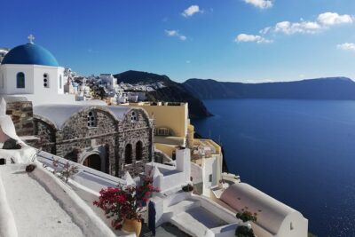 Private Santorini Sightseeing Tour – Customizable,Cruise Friendly - Getting to the right place fast: Fira pickup and cable car options