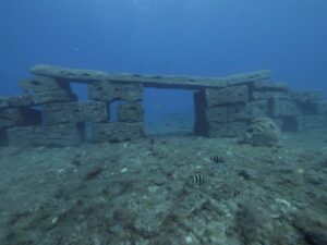 Puerto de Mogán: Submarine Tour - Going down to 25 metres: depth, safety, and what you’ll actually see