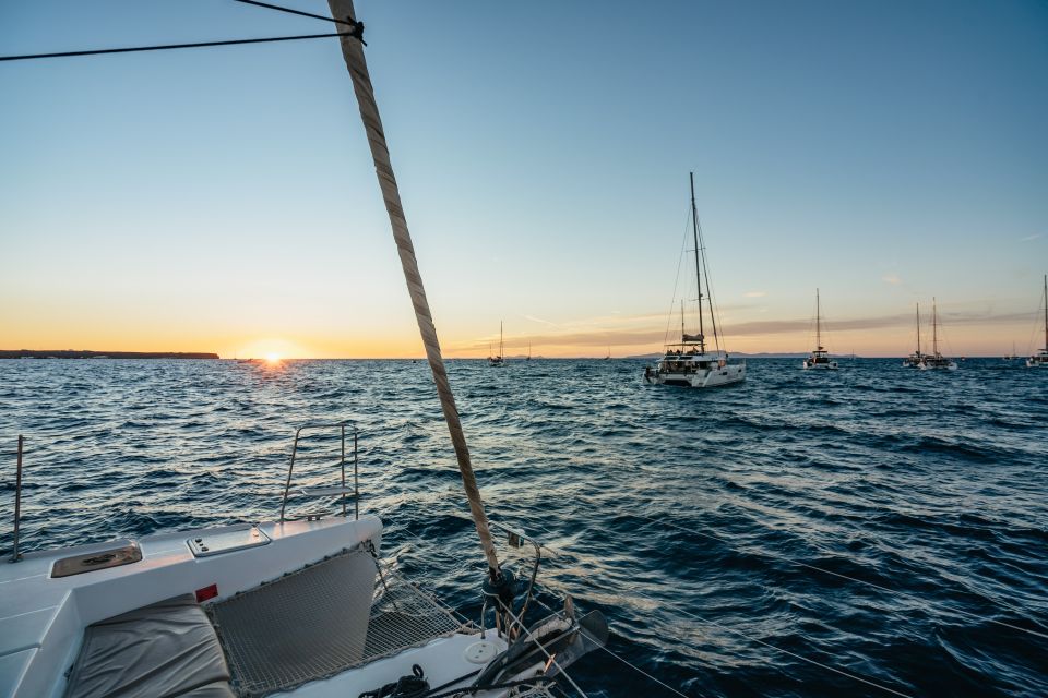 Santorini: Catamaran Caldera Cruise with Meal and Drinks - Key takeaways before you go