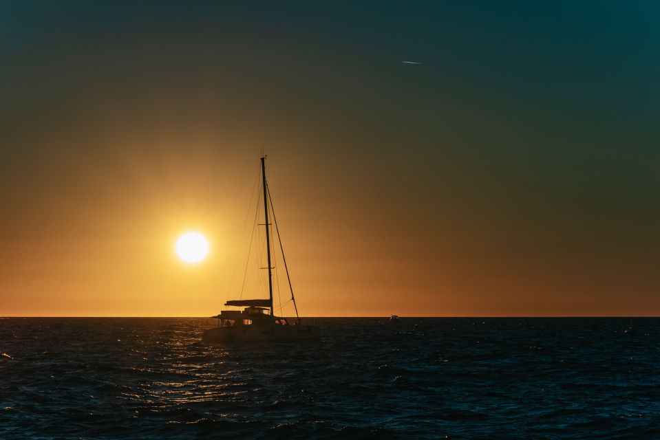 Santorini: Catamaran Caldera Cruise with Meal and Drinks - What to bring (and what not to), so the day stays easy