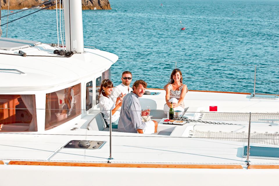 Santorini: Catamaran Tour with BBQ Meal and Unlimited Drinks - Lagoon 450 Comfort and the Small-Group Advantage