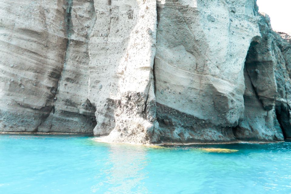 Santorini: Catamaran Tour with BBQ Meal and Unlimited Drinks - Pickup, Departure Ports, and Timing That Actually Matters