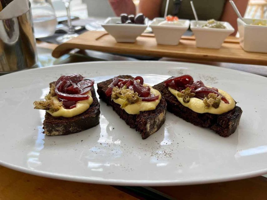 Santorini: Small-Group Sunset Wine Tour with Santo Winery - What 12 Santorini and Greek wines means for your taste buds