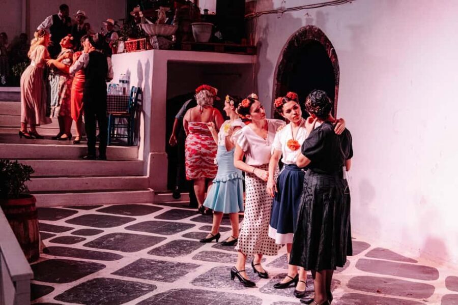 Santorini: The Greek Wedding Show Entry Tickets - Appetizers and Santorini white wine: what your table experience includes