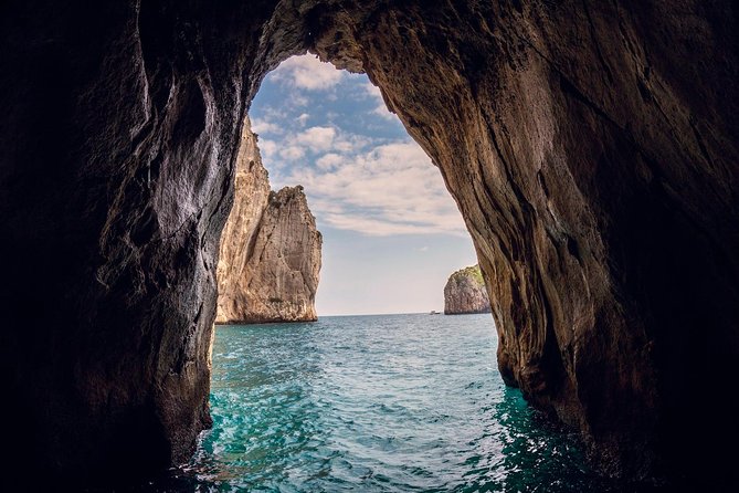 Small Group Capri Island Boat Ride with Swimming and Limoncello - White Grotta and Green Grotta: what you actually get from the caves