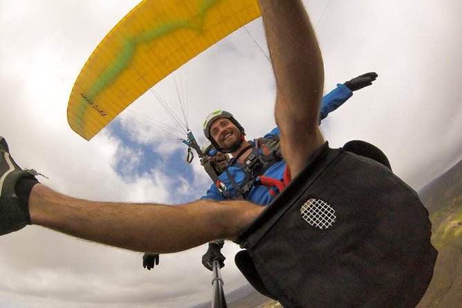 Tandem Paragliding Flight in South Tenerife - The tandem flight: 15–20 minutes of engine-free magic